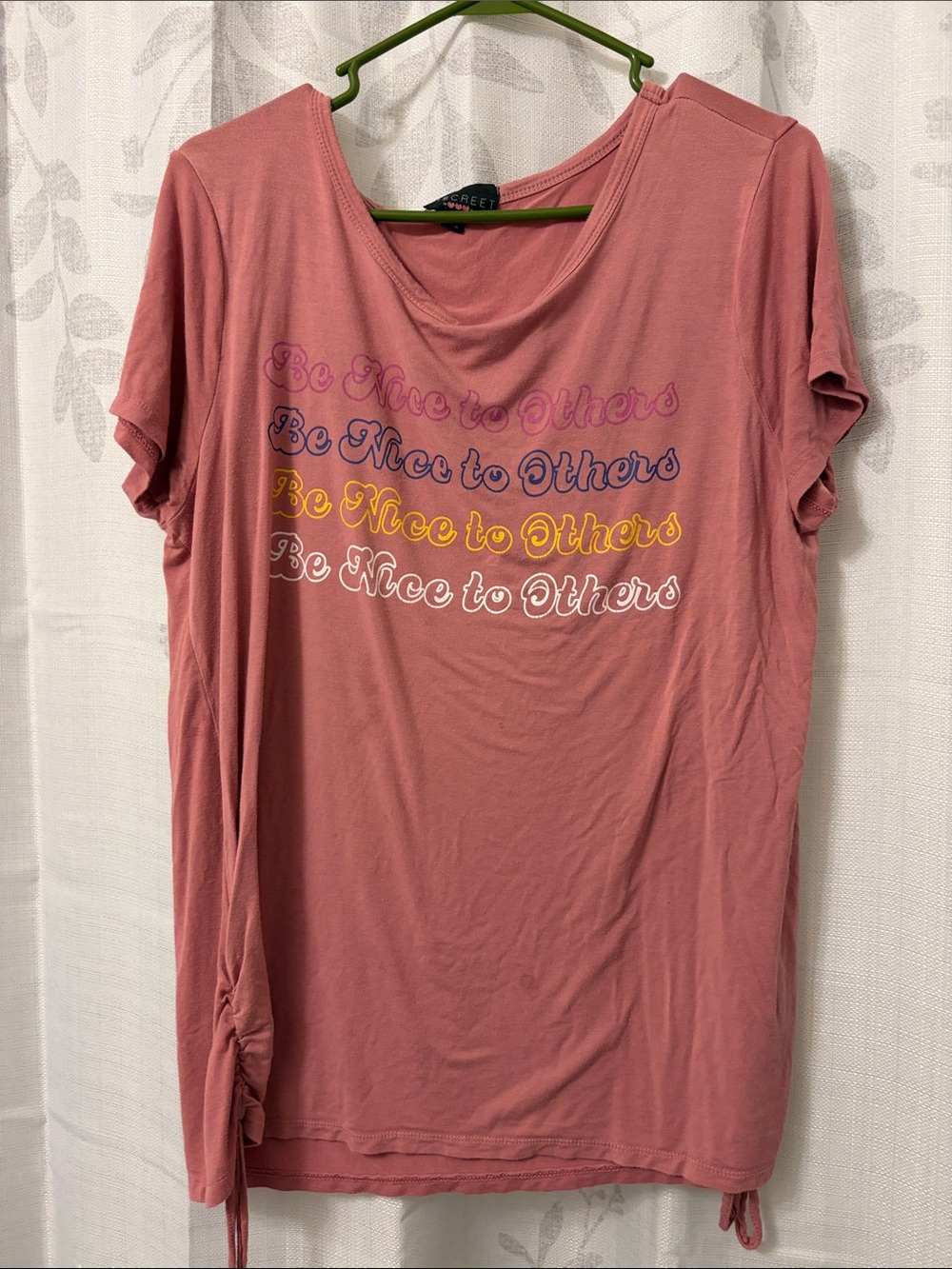 Discreet Rose Pink 'Be Nice to Others' Short Sleeve Tee